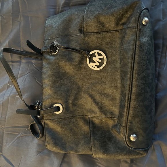 Michaels Kors Purse - Picture 2 of 8